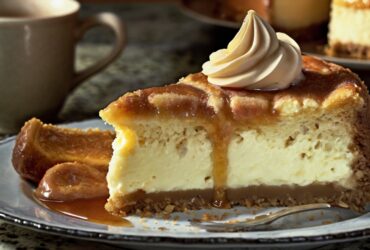 Honey Bun Cheesecake Recipe